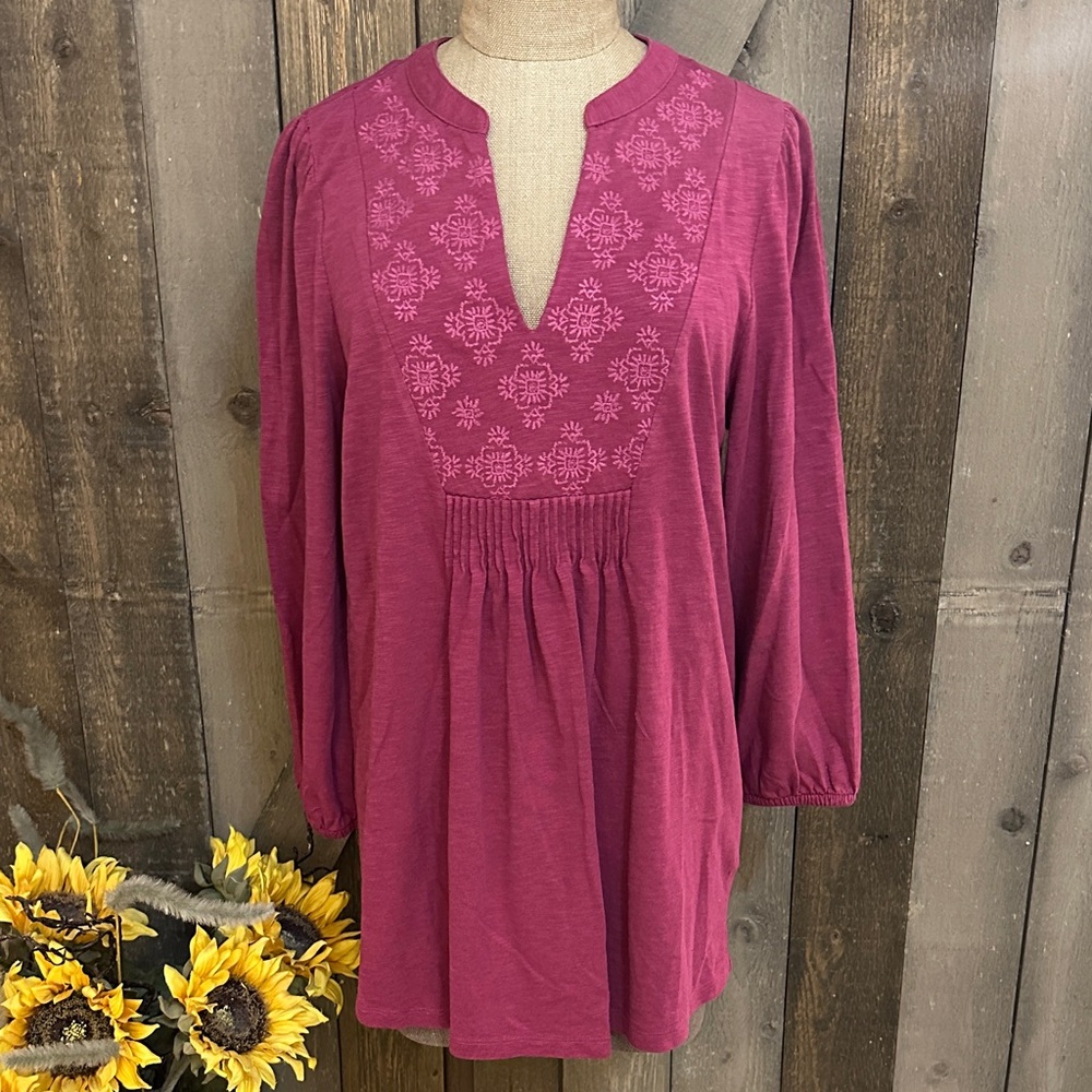 Sundance Magenta Embroidered V-Neck Tunic